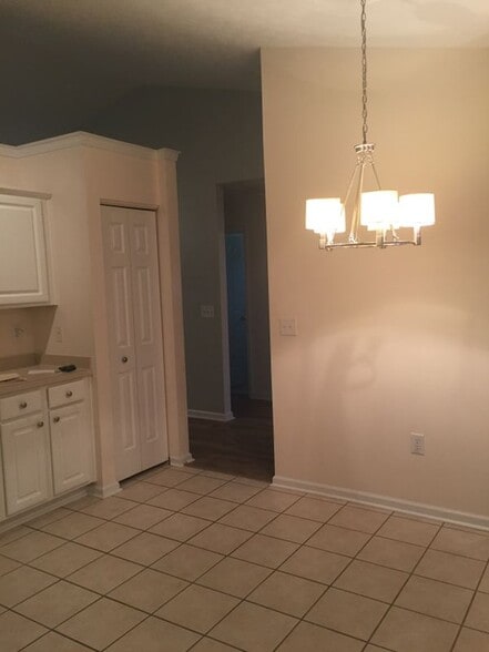 Building Photo - 3905 Camden Dr