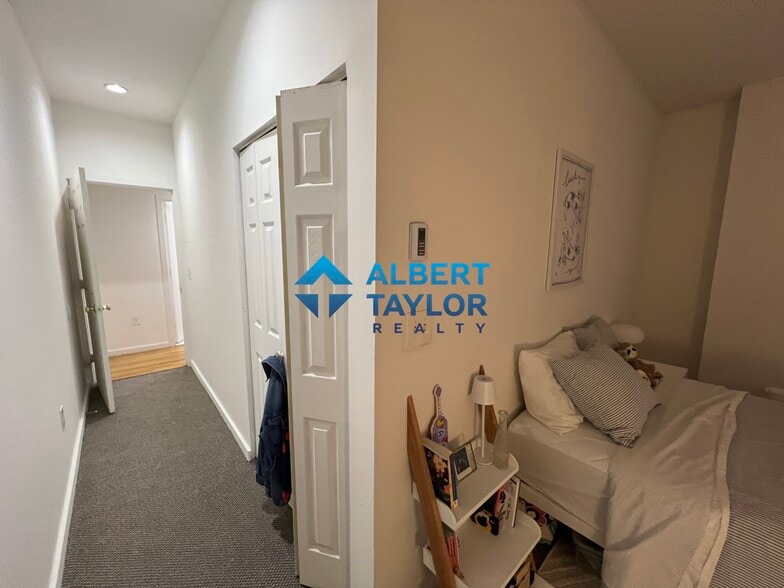 Building Photo - 41 Cunard St