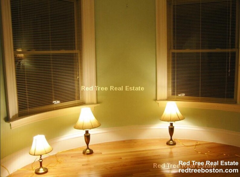 Building Photo - 12 Verndale St