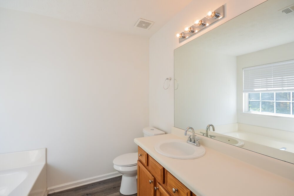 Building Photo - 577 Arbor Ridge Dr