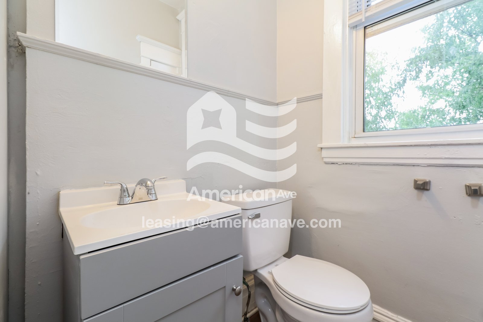 Building Photo - 411 Walter St