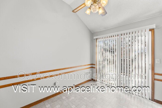 Building Photo - 1225 E Butterfield Pl