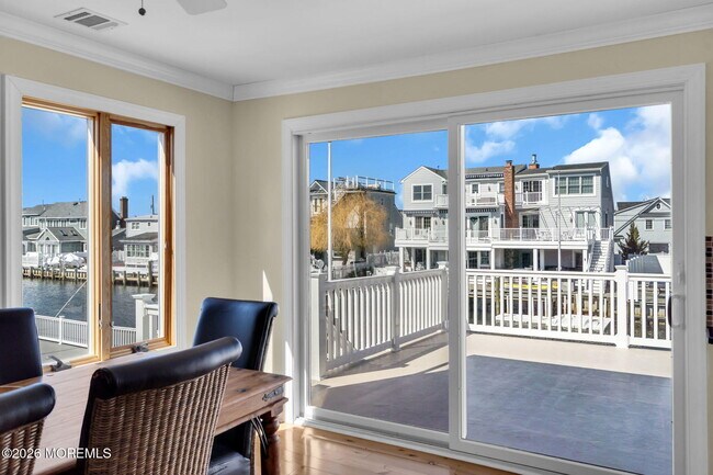 Building Photo - 326 Cutter Ln