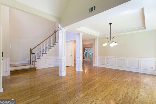 Building Photo - 1167 Druid Walk