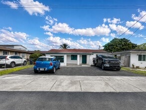 Building Photo - 3435 SW 91 Ave