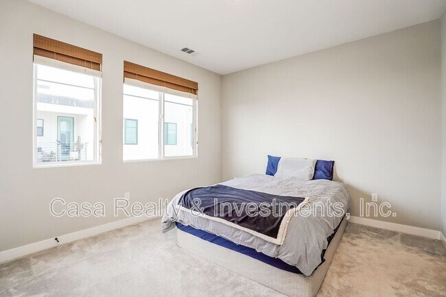 Building Photo - 2117 Copper Walk