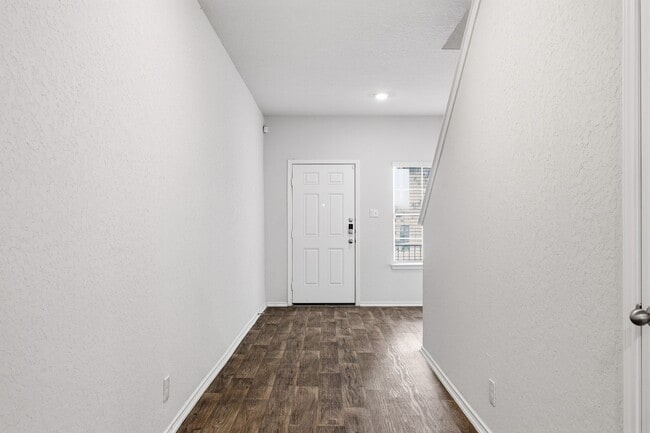 Building Photo - Two-Story Home Near Lackland AFB with Loft & No Rear Neighbors
