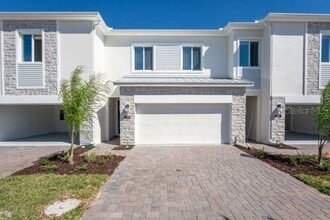 Building Photo - 339 Nine Iron Dr