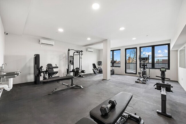 Building Photo - 15 West End Ave