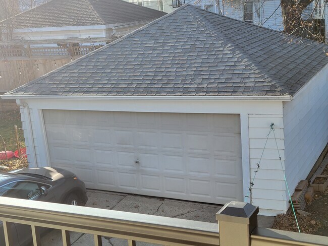 Garage - 2215 N 70th St