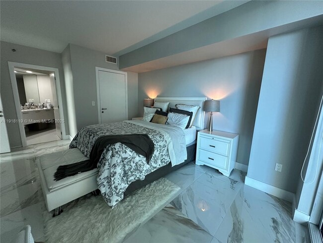 Building Photo - 55 SE 6th St