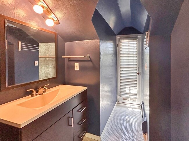 Building Photo - HISTORIC TWO-STORY HOME WITH CHARMING FEAT...
