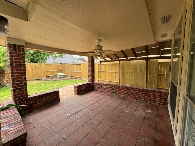 Building Photo - 15314 Carsen Bend Dr