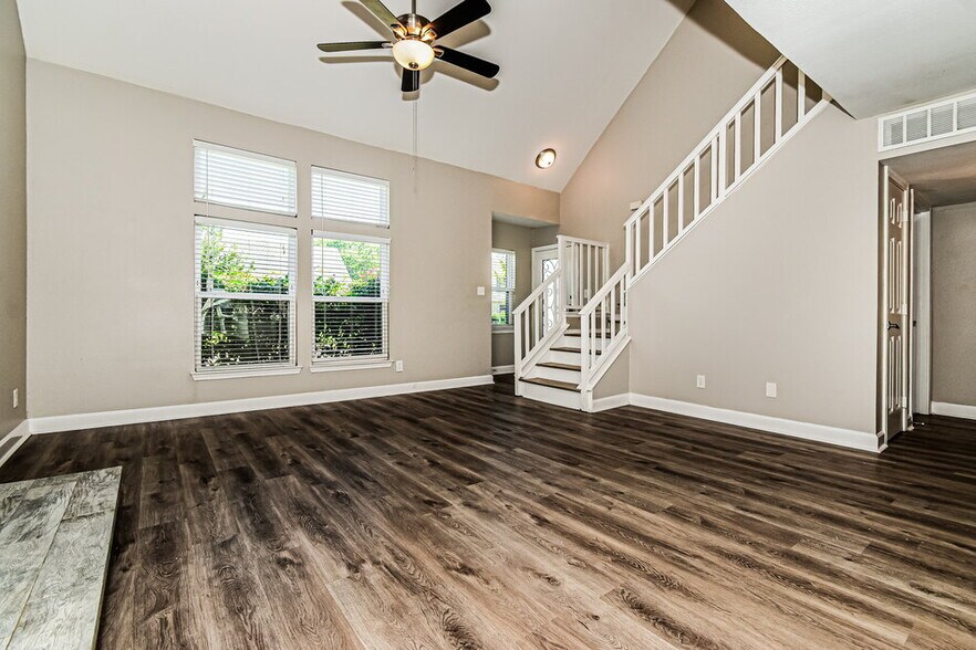 Building Photo - 4509 Horizon Dr