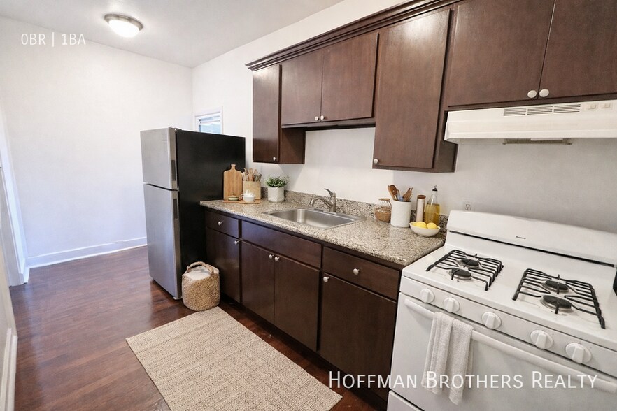 Building Photo - 3048 W 12th St