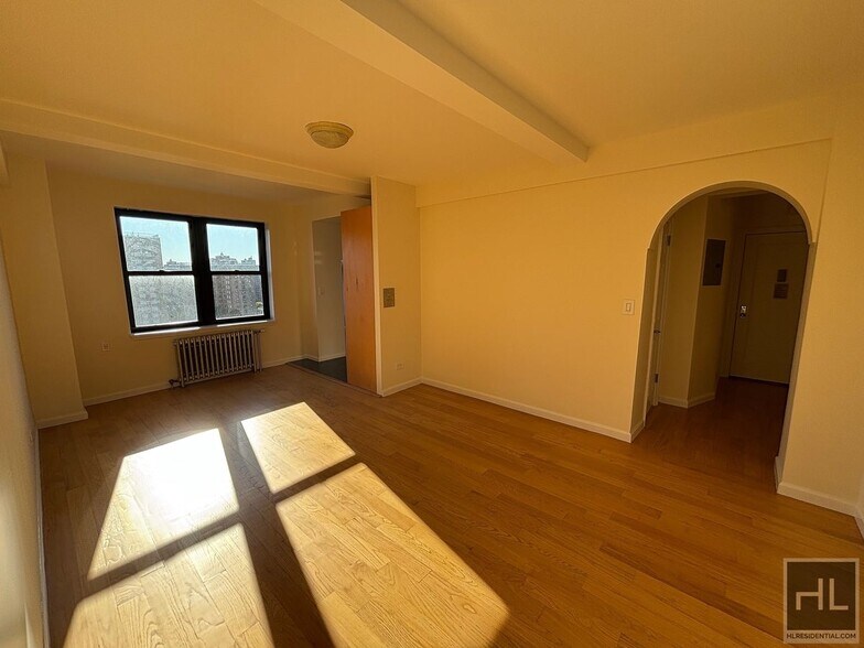 Building Photo - AMSTERDAM AVENUE