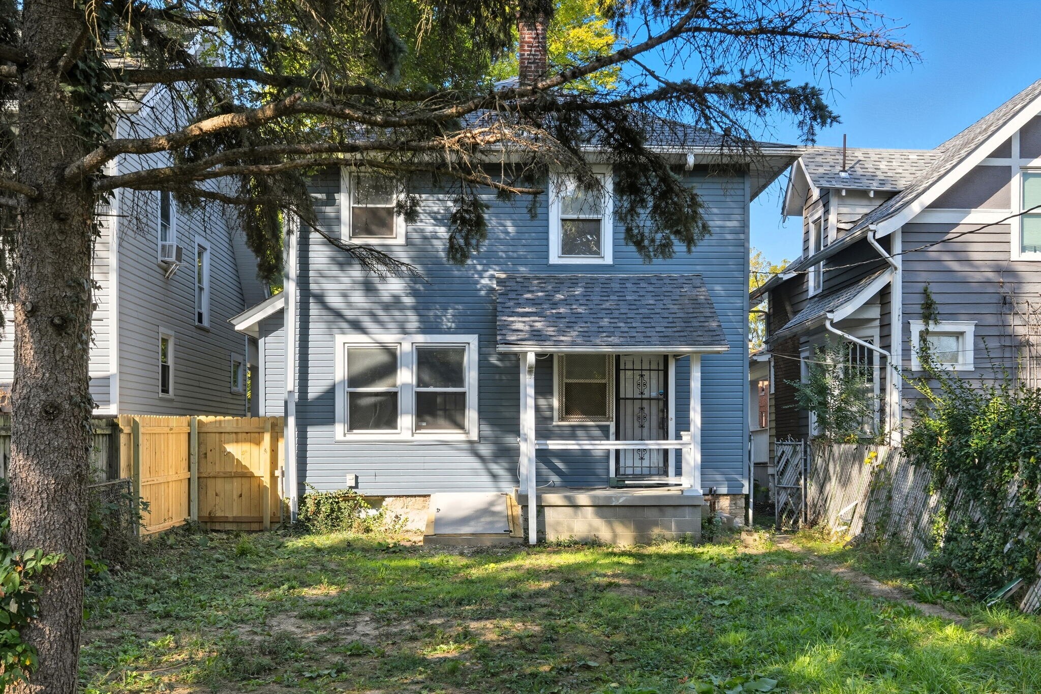 Building Photo - 904 Studer Ave