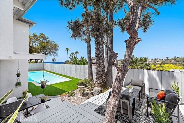 Building Photo - 2120 Temple Hills Dr