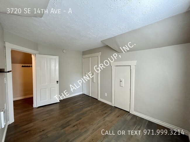 Building Photo - 1 Bedroom in Brooklyn!