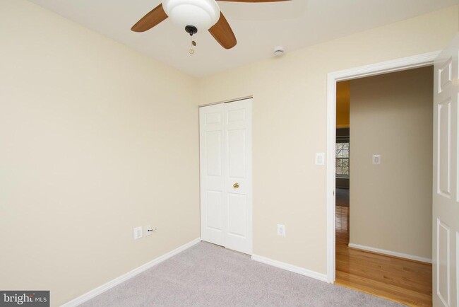 Building Photo - 6136 Summer Park Ln