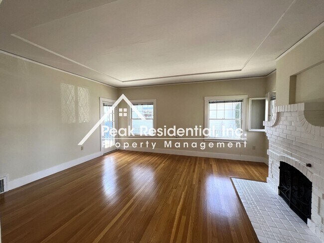 Building Photo - Charming East Sacramento 1bd/1ba - Must See!