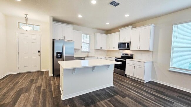 Building Photo - 16013 Rdg Hvn Aly