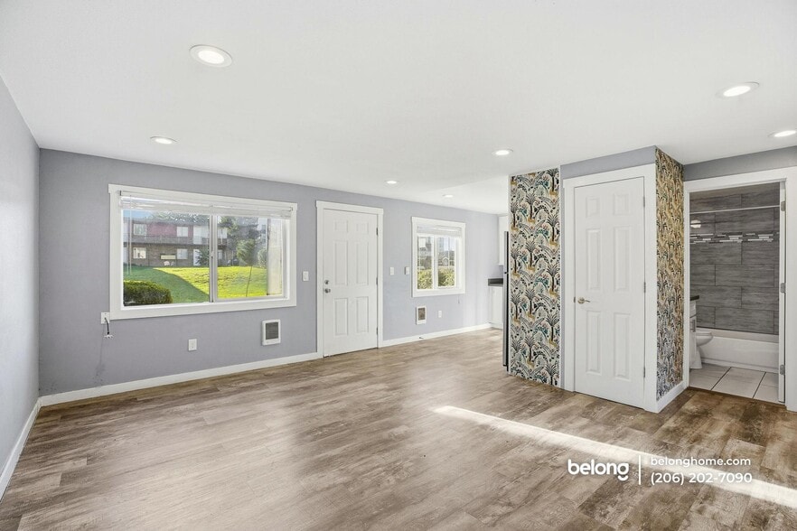 Building Photo - 20024 30th Ave S