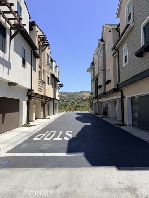 Building Photo - 32083 Paseo Vibrantre