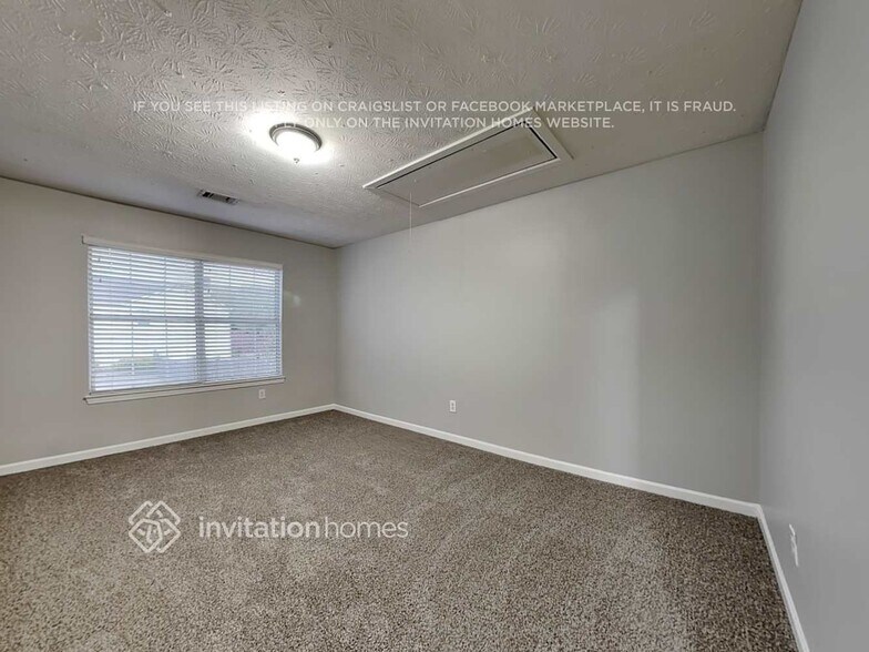 Building Photo - 4065 Bradford Walk Trail