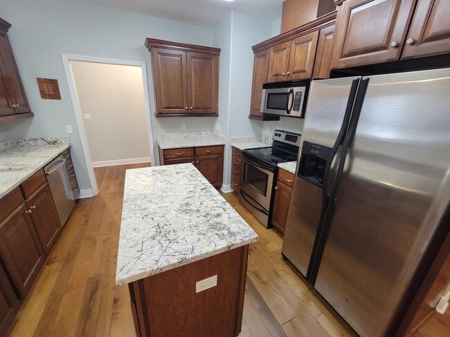 Building Photo - 1120 Archangel Way