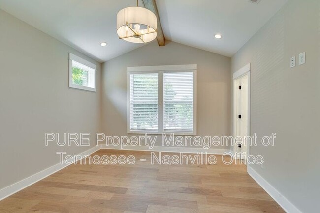 Building Photo - 606 Annex Ave