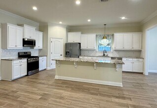 Building Photo - 4 bedroom 3 bathroom Spacious House for Rent in Reserve at Conway