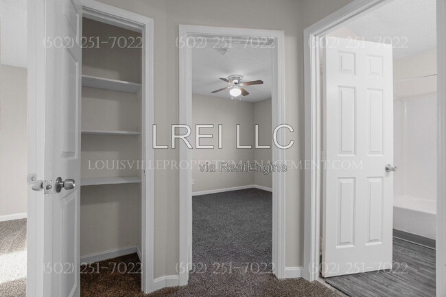 Building Photo - 3413 Clingstone Way