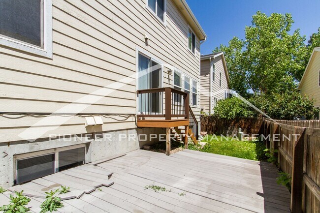 Building Photo - Cozy Home with Two Car Garage and Fenced Back Yard