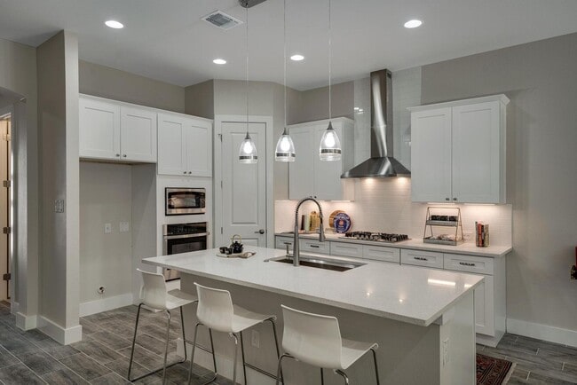 Building Photo - 4-BEDROOM LUXURY NEW CONSTRUCTION