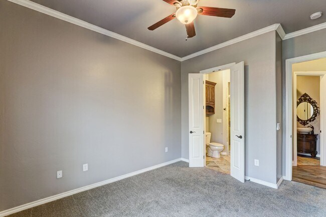 Building Photo - Luxury Living in Rosecreek – 4-Bedroom Home in Deer Creek Schools!