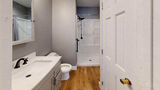 Building Photo - Beautifully maintained single-level ranch home in South Barre