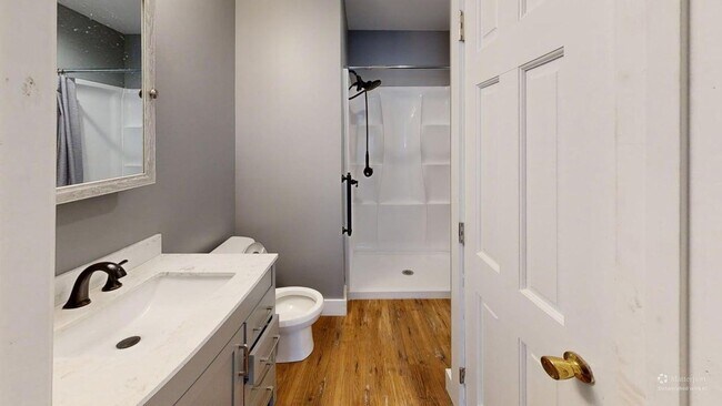 Building Photo - Beautifully maintained single-level ranch home in South Barre