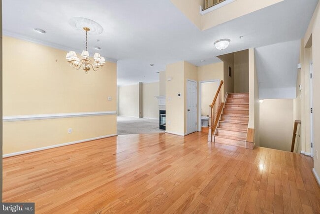 Building Photo - 530 Limerick Cir