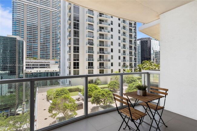 Building Photo - 1050 Brickell Ave