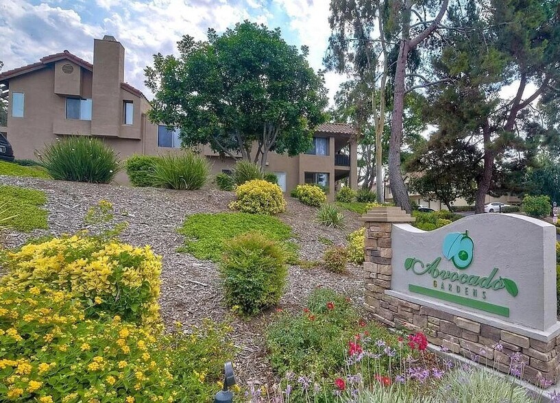 Building Photo - 1120 Grape St