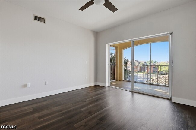 Building Photo - 6321 Aragon Way