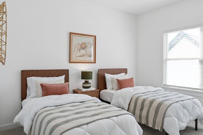 Building Photo - Fully Furnished Home in Broken Arrow