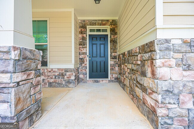 Building Photo - 1675 Great Heron Cove