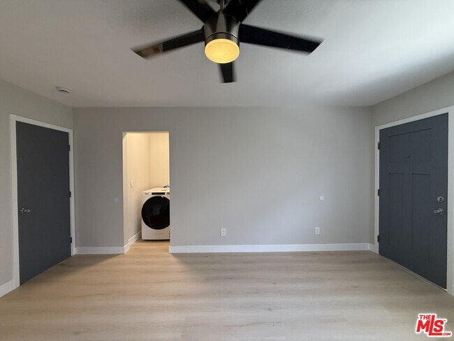 Building Photo - 1505 Cochran Ave