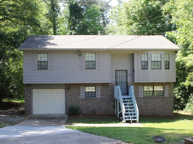 Primary Photo - 4 bed and 3 bath in Decatur!