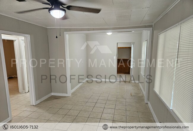Building Photo - 140 Neatherwood Dr