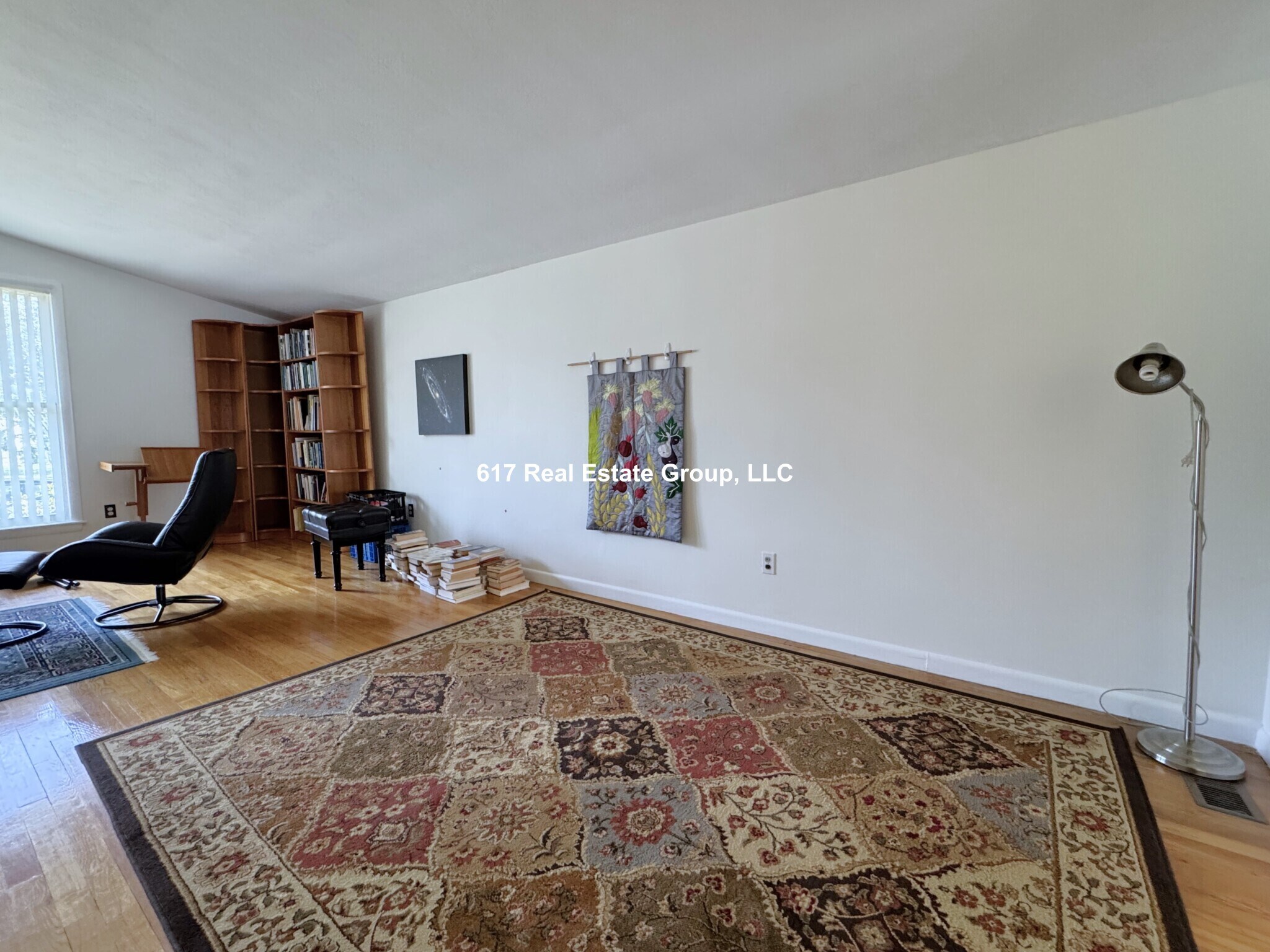 Building Photo - 55 Esty Farm Rd