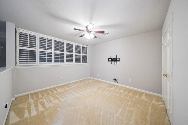 Building Photo - 2351 Summit Way Ct