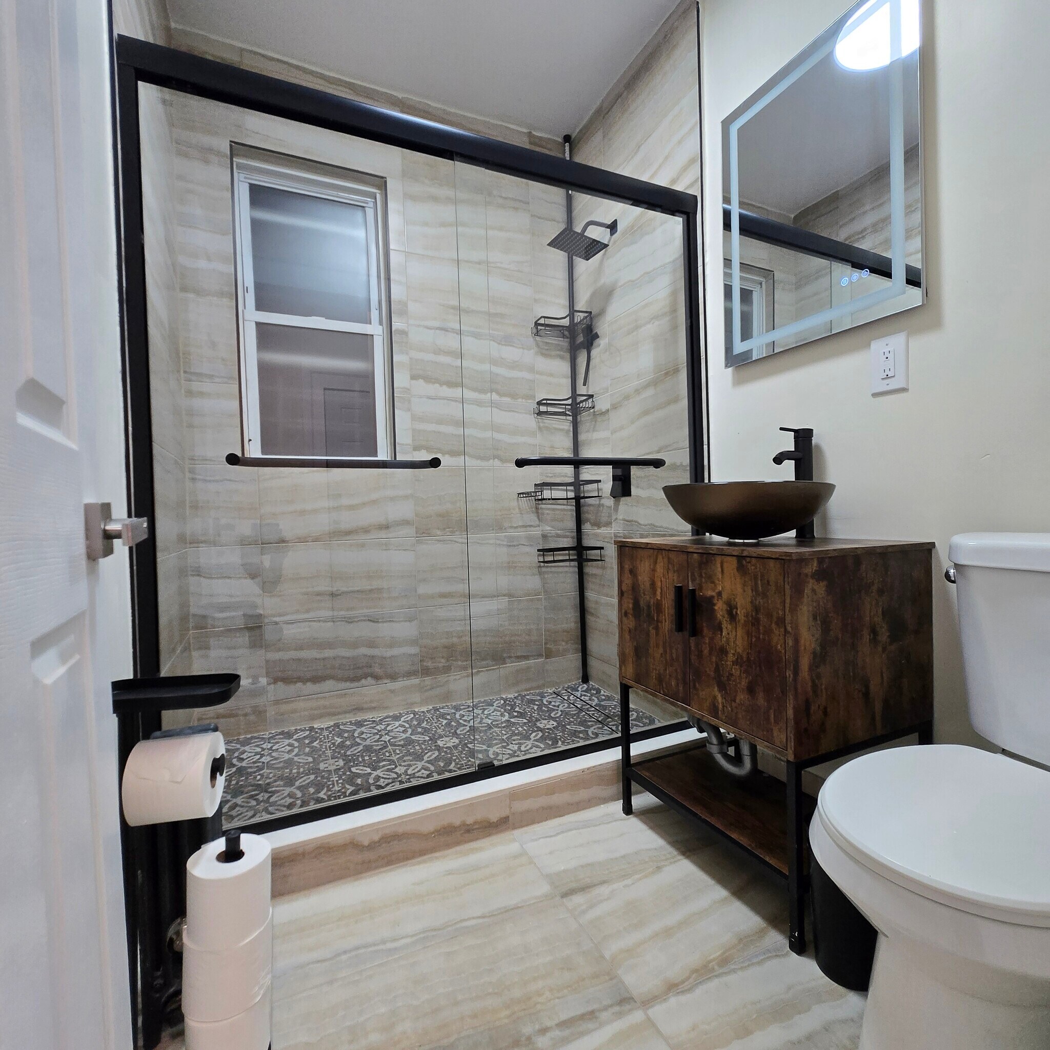 Building Photo - 110 Schley St